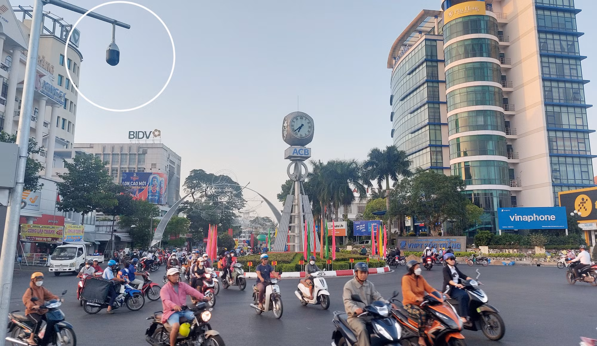 Sóc Trăng đưa vào sử dụng hệ thống camera giám sát -1