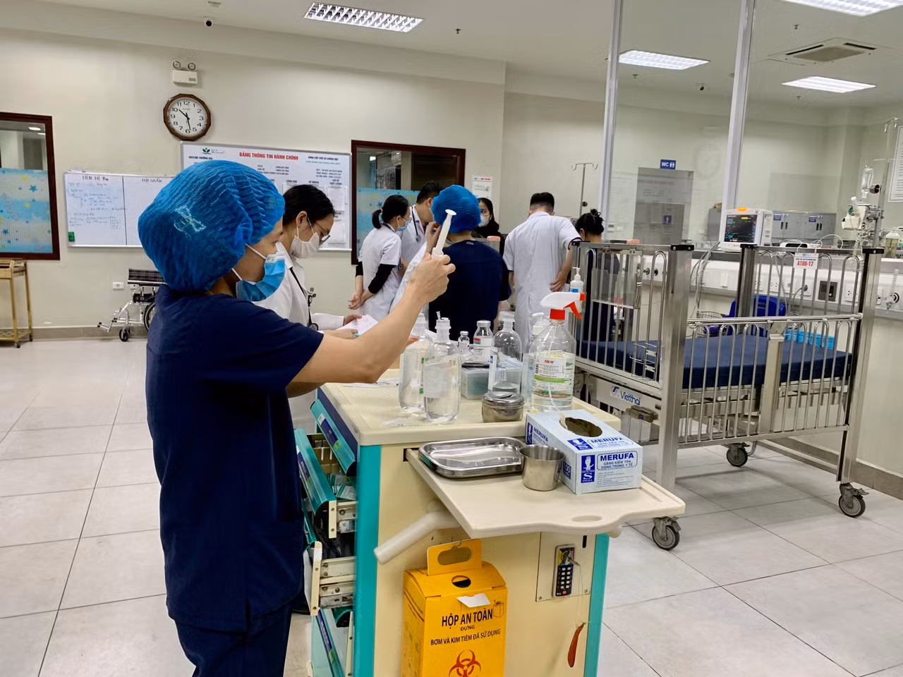 Người bệnh được cấp cứu, điều trị thế nào trong những ngày nghỉ Tết -0