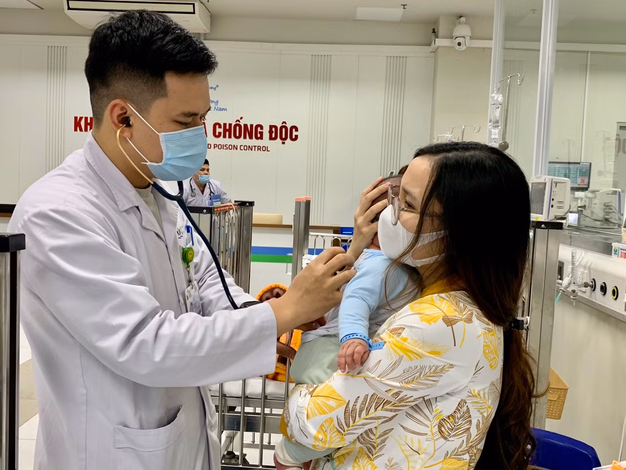 Cảnh báo nhiều trẻ em bị tai nạn thương tích dịp Tết phải nhập viện -0
