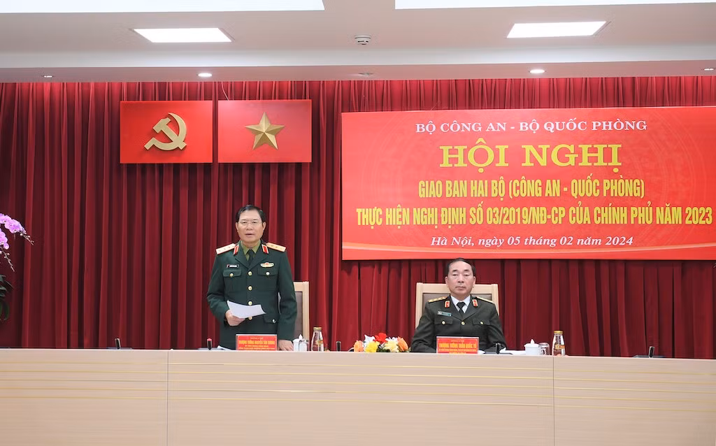 Phối hợp, hiệp đồng chặt chẽ hơn nữa trong thực hiện nhiệm vụ quốc phòng, an ninh -0