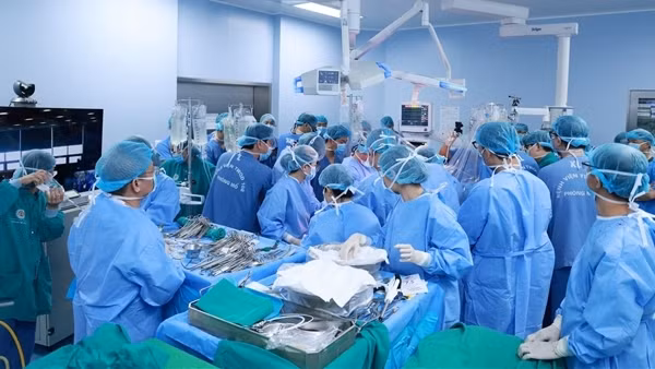 Nhiều người được ghép tạng hồi sinh sự sống vào chiều 30 Tết