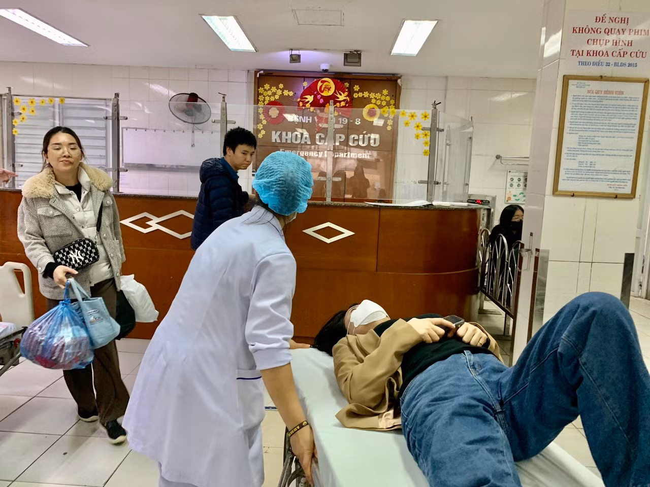 Người bệnh được cấp cứu, điều trị thế nào trong những ngày nghỉ Tết -0
