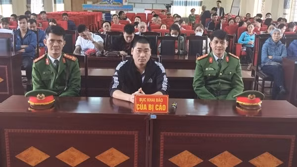 Bị xử phạt 45 tháng tù vì tàng trữ pháo nổ