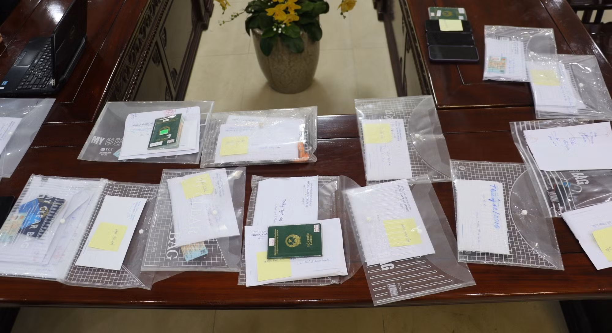 Băng nhóm người Việt tại nước ngoài giả danh cán bộ tư pháp lừa đảo công dân Việt Nam -0