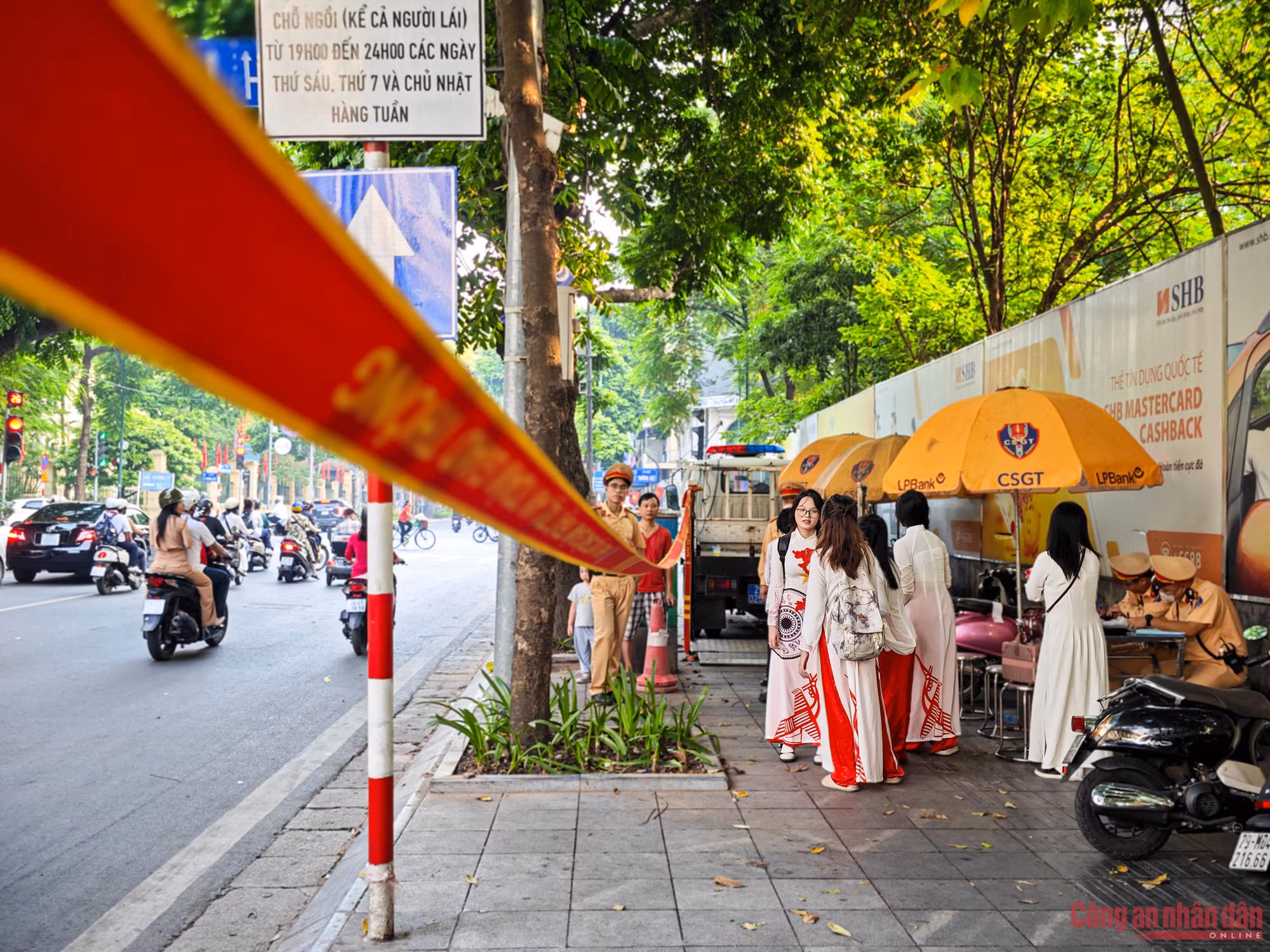 Công an Hà Nội đảm bảo an ninh, ATGT ngày học sinh tựu trường -1