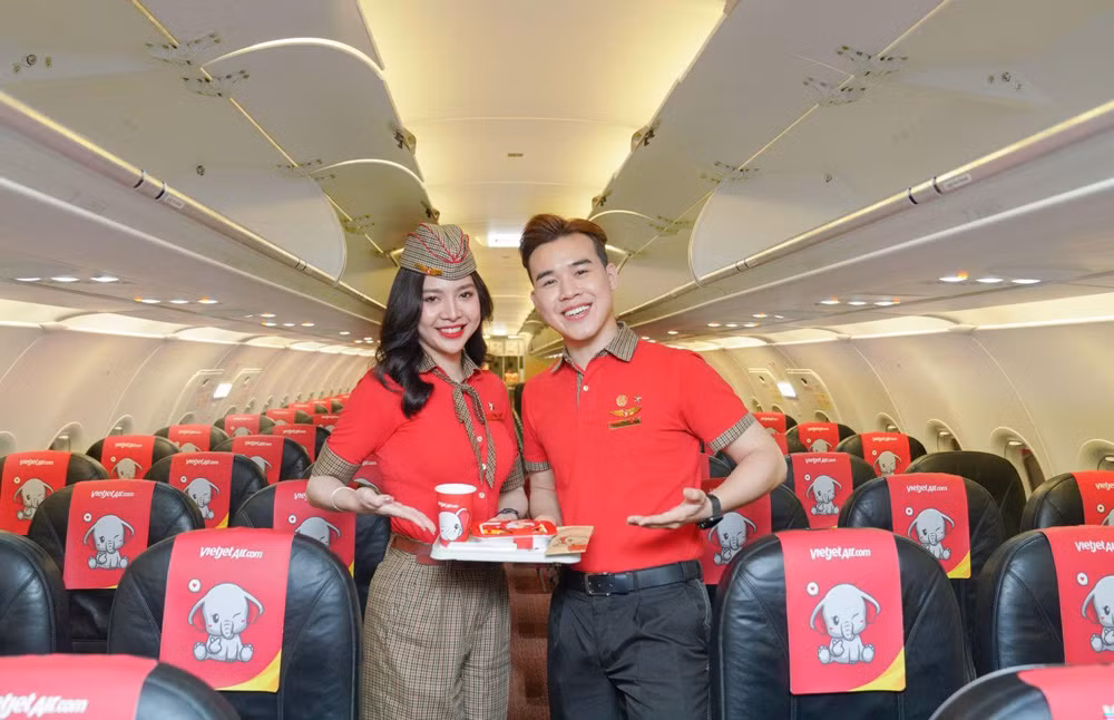 vj cabin crew (2).jpg -1