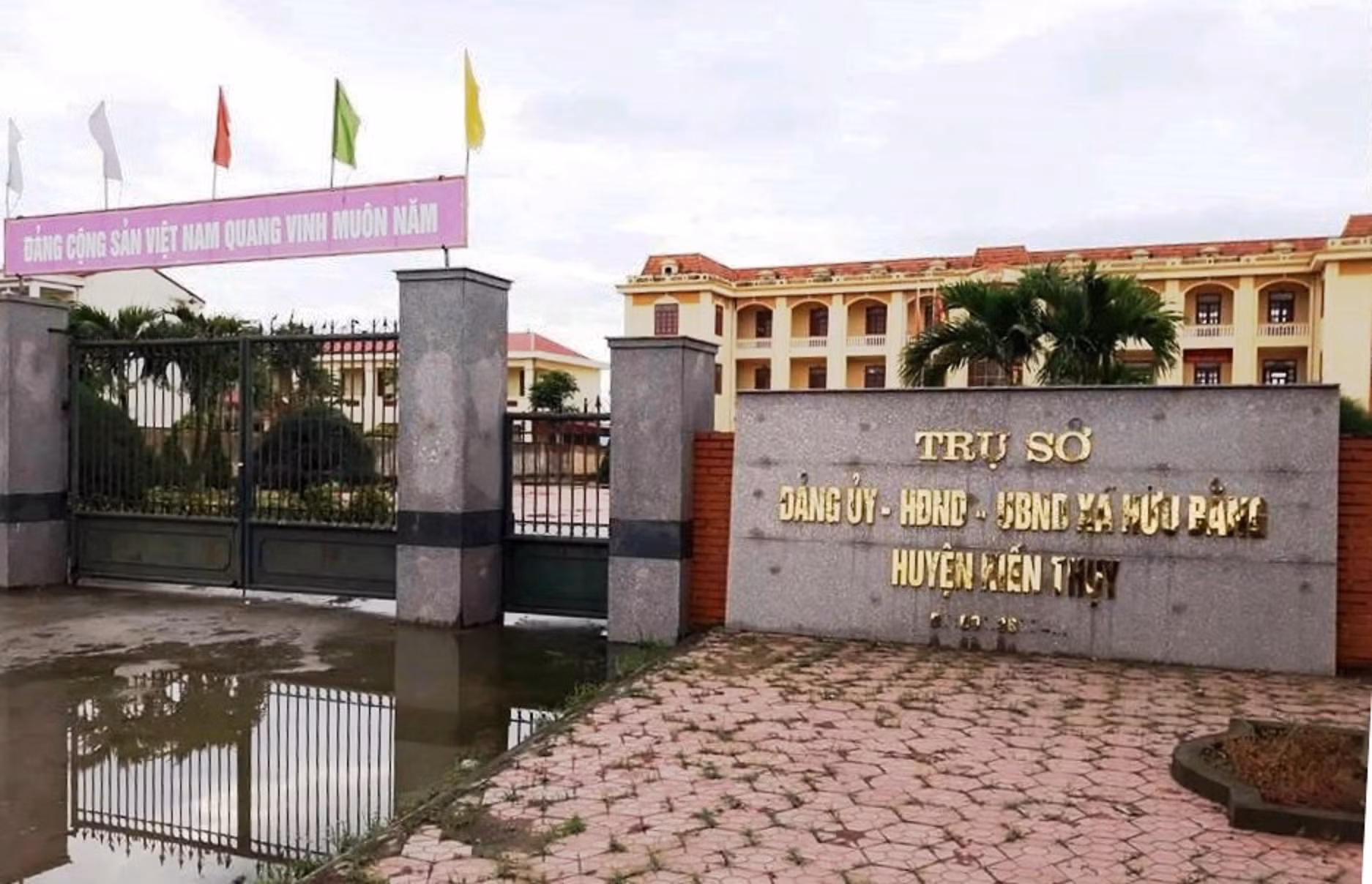 Chủ tịch xã ở Hải Phòng bỏ nhiệm sở đi du lịch ở Đà Nẵng -0