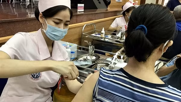 Lên kịch bản ứng phó với biến chủng Omicron ảnh 2
