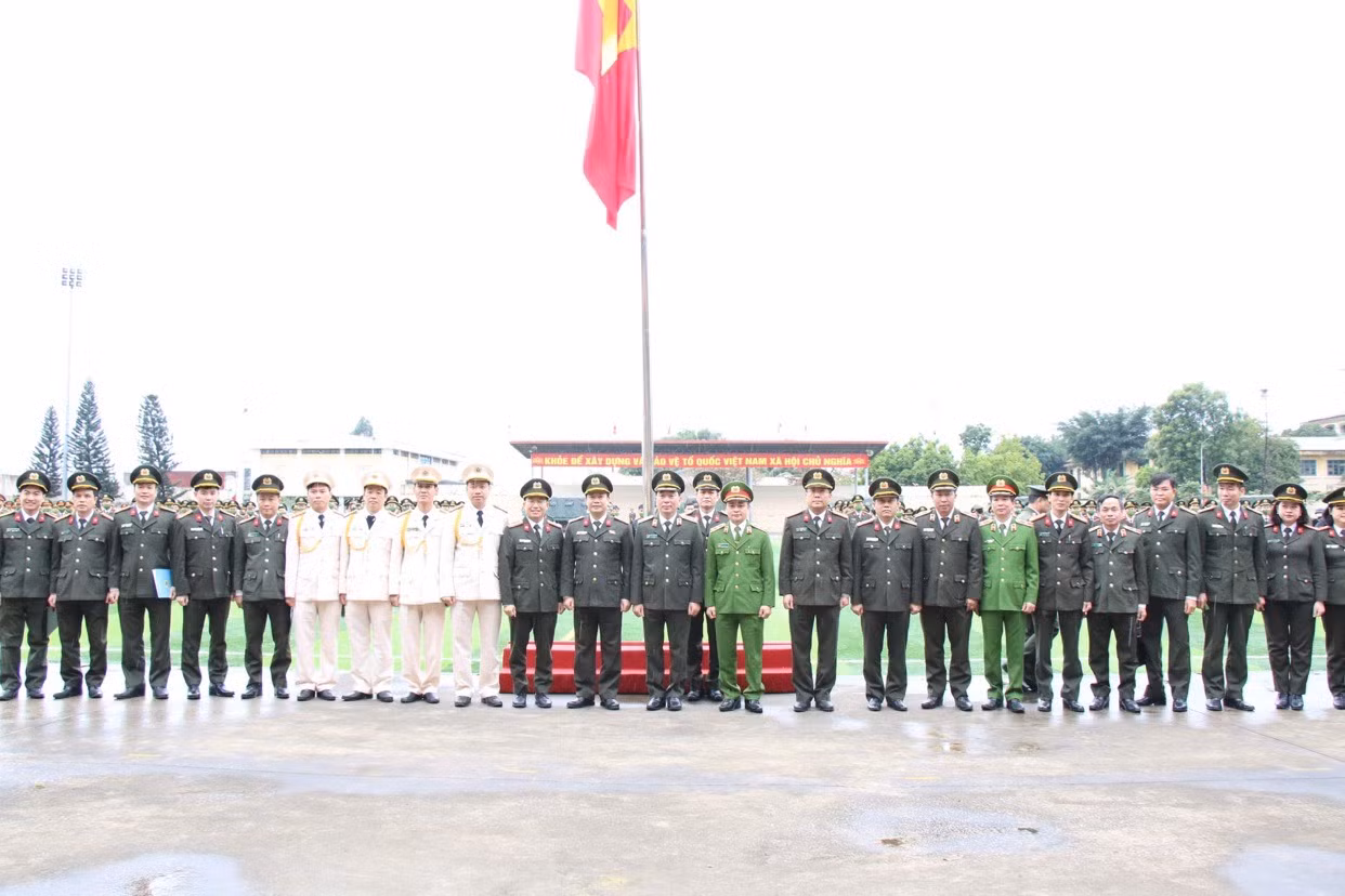 Thành lập Trung đoàn dự bị chiến đấu Trường cao đẳng ANND I -0