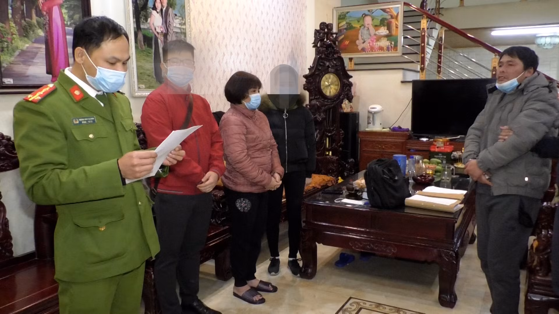 Triệt phá 