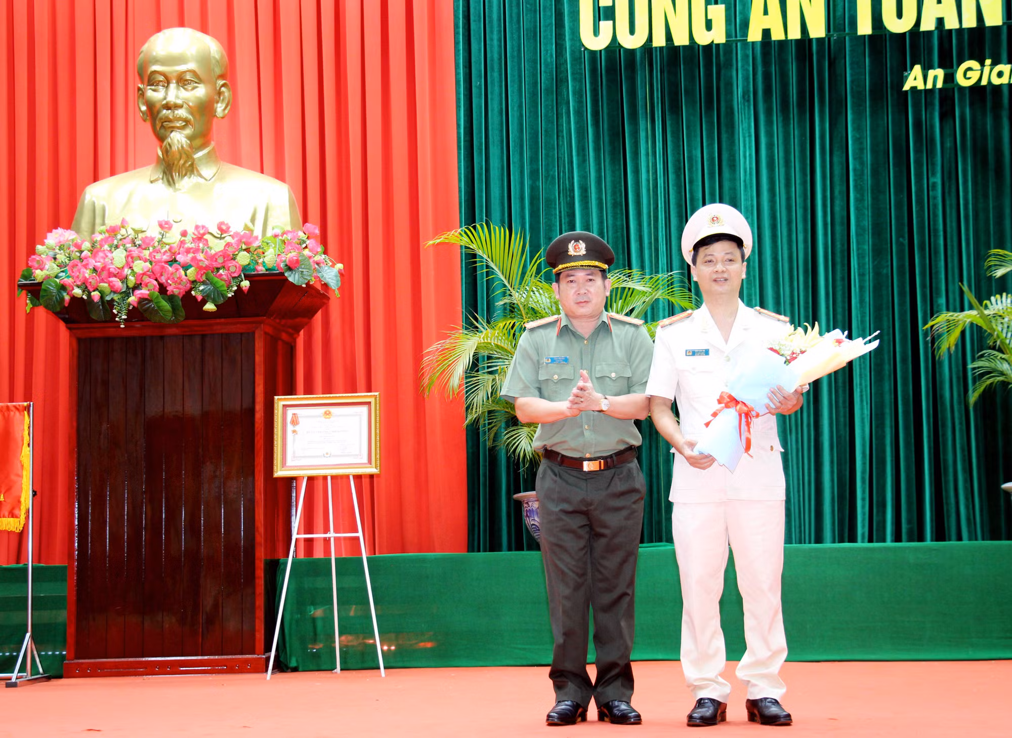 Công an tỉnh An Giang có tân Phó Giám đốc -0