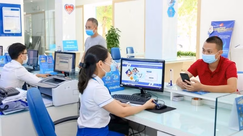 Nghe một cuộc điện thoại-“bay hơi” cả trăm triệu đồng -0