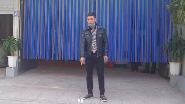 Đối tượng cướp tài sản trong căn hộ chung cư ở Hà Nội đã sa lưới ảnh 2