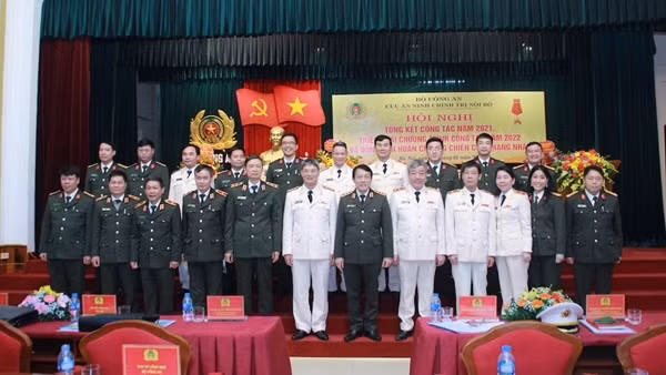 Thiếu tướng Vũ Hồng Văn giữ chức vụ Cục trưởng Cục An ninh chính trị nội bộ ảnh 6
