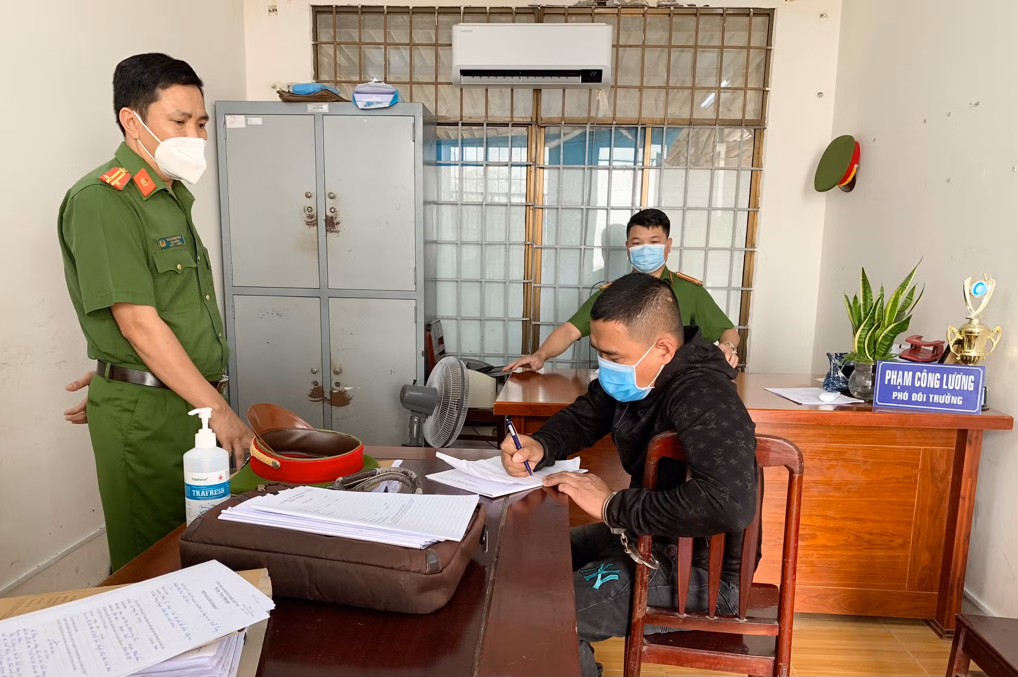 Khởi tố, bắt tạm giam người làm lây lan dịch bệnh COVID-19 -0