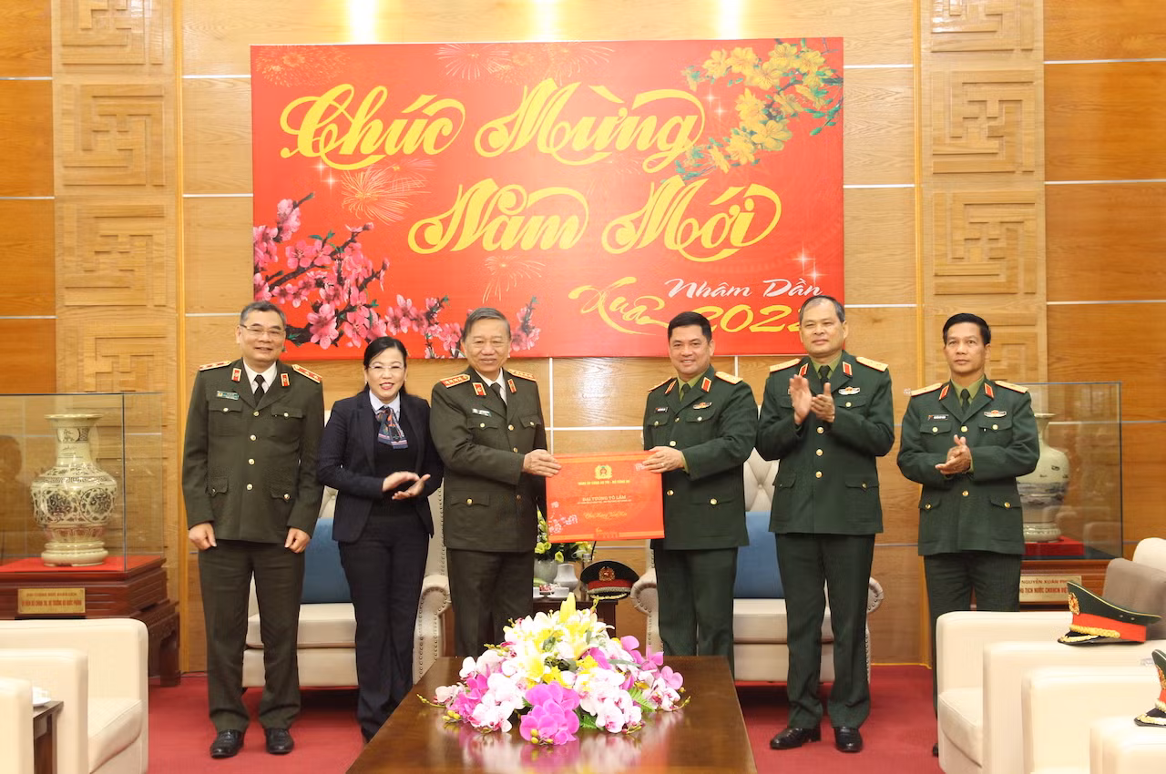 Xây dựng Thái Nguyên thành trung tâm kinh tế công nghiệp hiện đại khu vực trung du phía Bắc -1