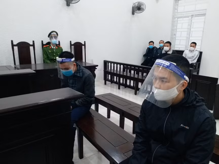 Tổ chức nhập cảnh trái phép, hai bị cáo lĩnh 17 năm tù -0