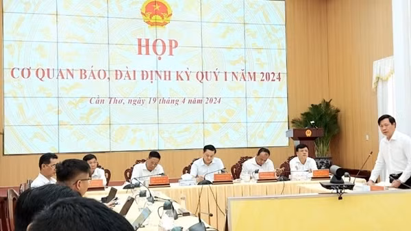 Vì sao Cần Thơ phải điều chỉnh, bổ sung quy chế họp báo?