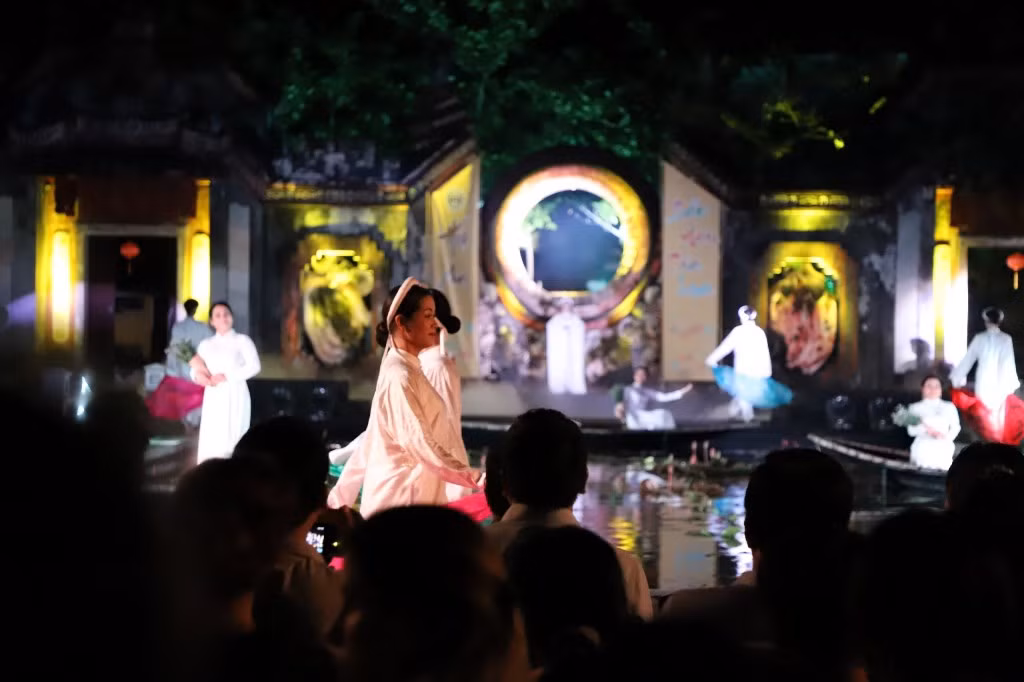Hội An: Lễ hội “sắc màu của Lụa” quảng bá những giá trị của nghề ươm tơ, dệt lụa của xứ Quảng. -2