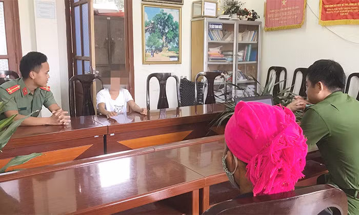 Trẻ em và những hệ lụy từ không gian mạng -0