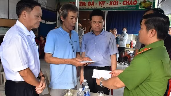 Thăm hỏi, hỗ trợ gia đình thai phụ và 2 con gái tử vong sau vụ tai nạn nghiêm trọng