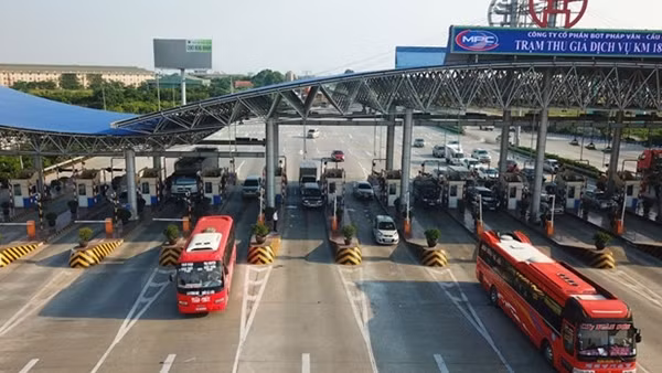 Lắp biển báo “đi chậm” trên cao tốc Pháp Vân-Cầu Giẽ từ tháng 12