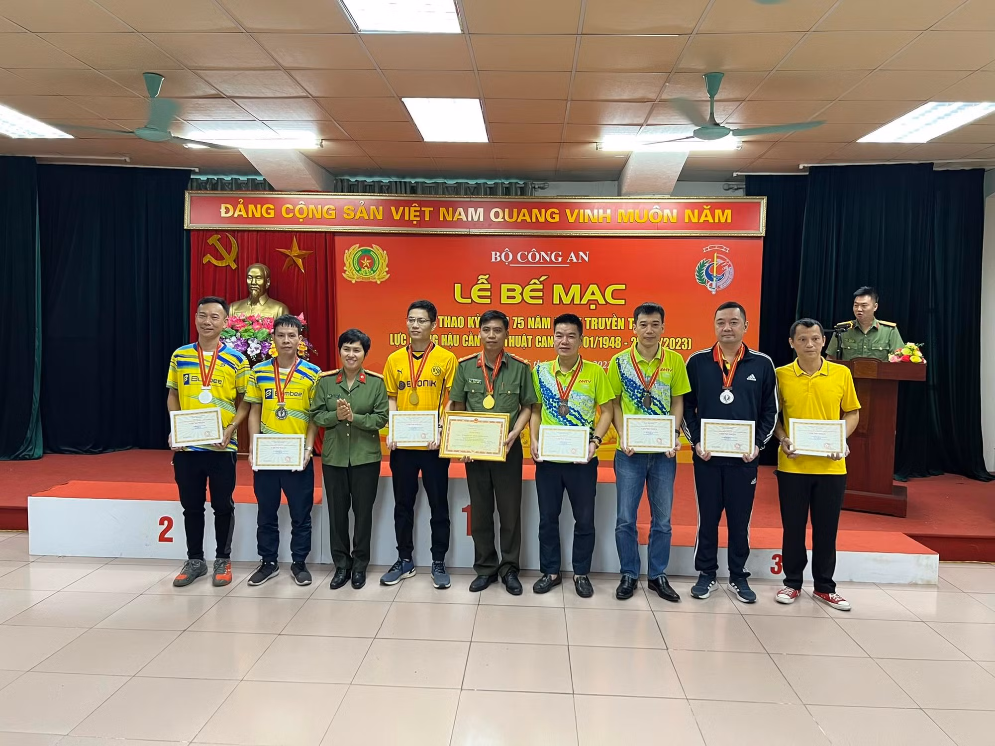 Bế mạc Hội thao thao kỷ niệm 75 năm Ngày truyền thống lực lượng Hậu cần- Kỹ thuật CAND -0