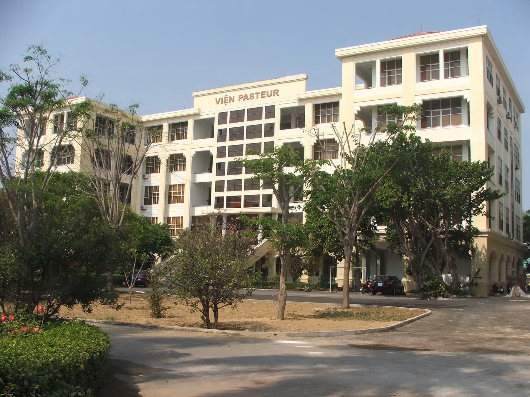 Phát hiện 3 loại vi khuẩn trong 2 mẫu thực phẩm gây ngộ độc hàng trăm học sinh ở Nha Trang -0