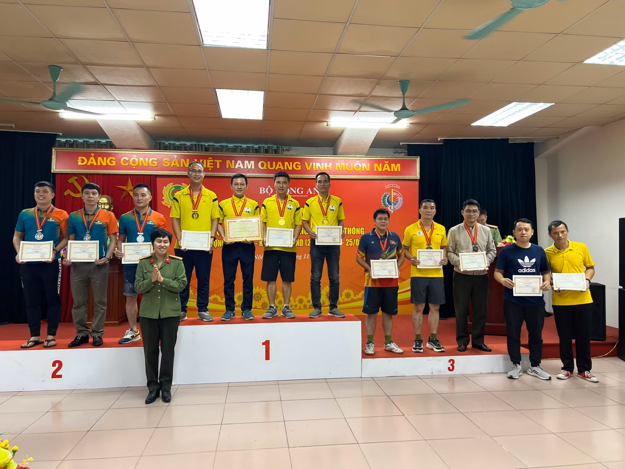 Bế mạc Hội thao thao kỷ niệm 75 năm Ngày truyền thống lực lượng Hậu cần- Kỹ thuật CAND -0