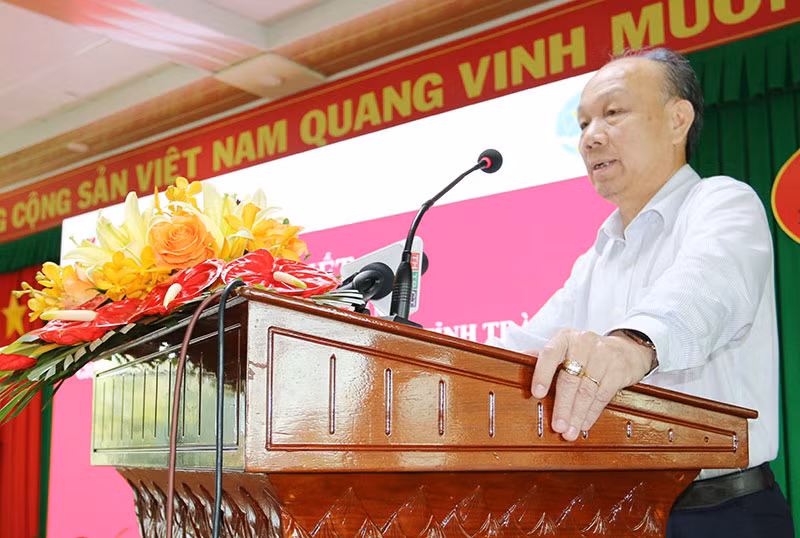 Agribank Trà Vinh ký kết thỏa thuận và trao 2 tỷ đồng an sinh xã hội năm 2022 -0