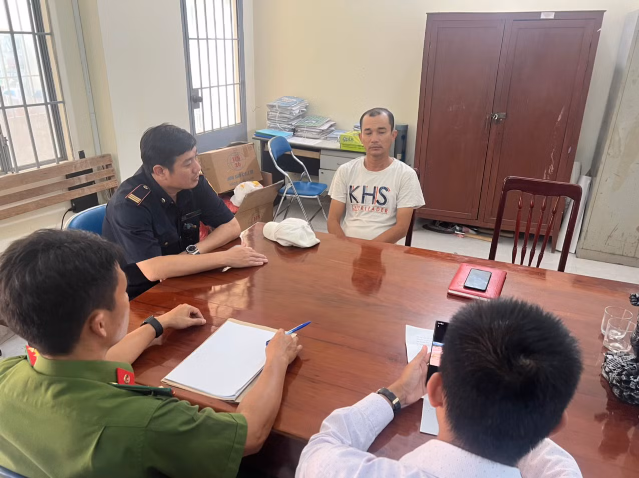  Hàng trăm khối cát khai thác trái phép bỗng dưng... biến mất !? -0