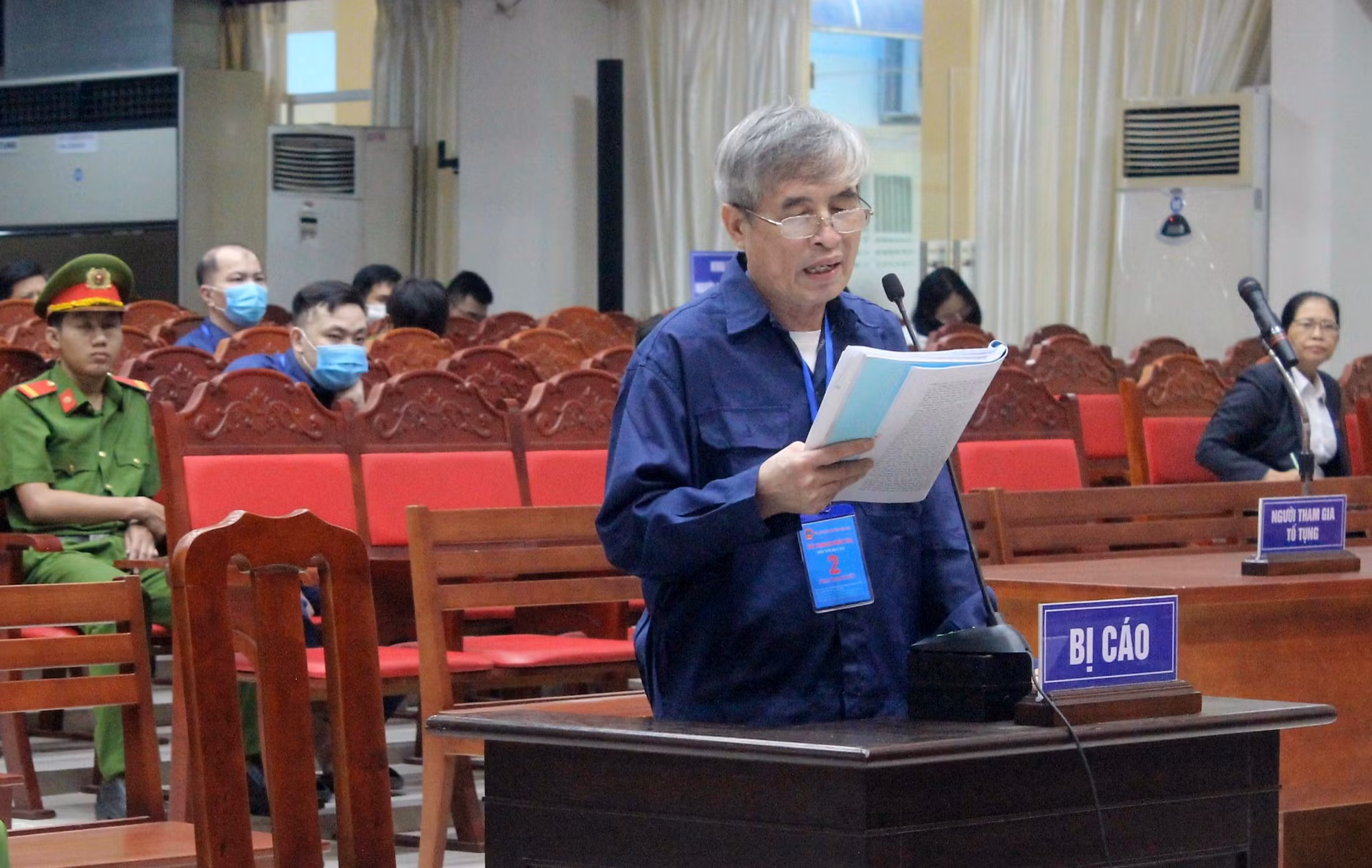 Vụ án 200 triệu lít xăng lậu: Bị cáo cầm đầu chỉ nhận tội buôn lậu 127 triệu lít -0