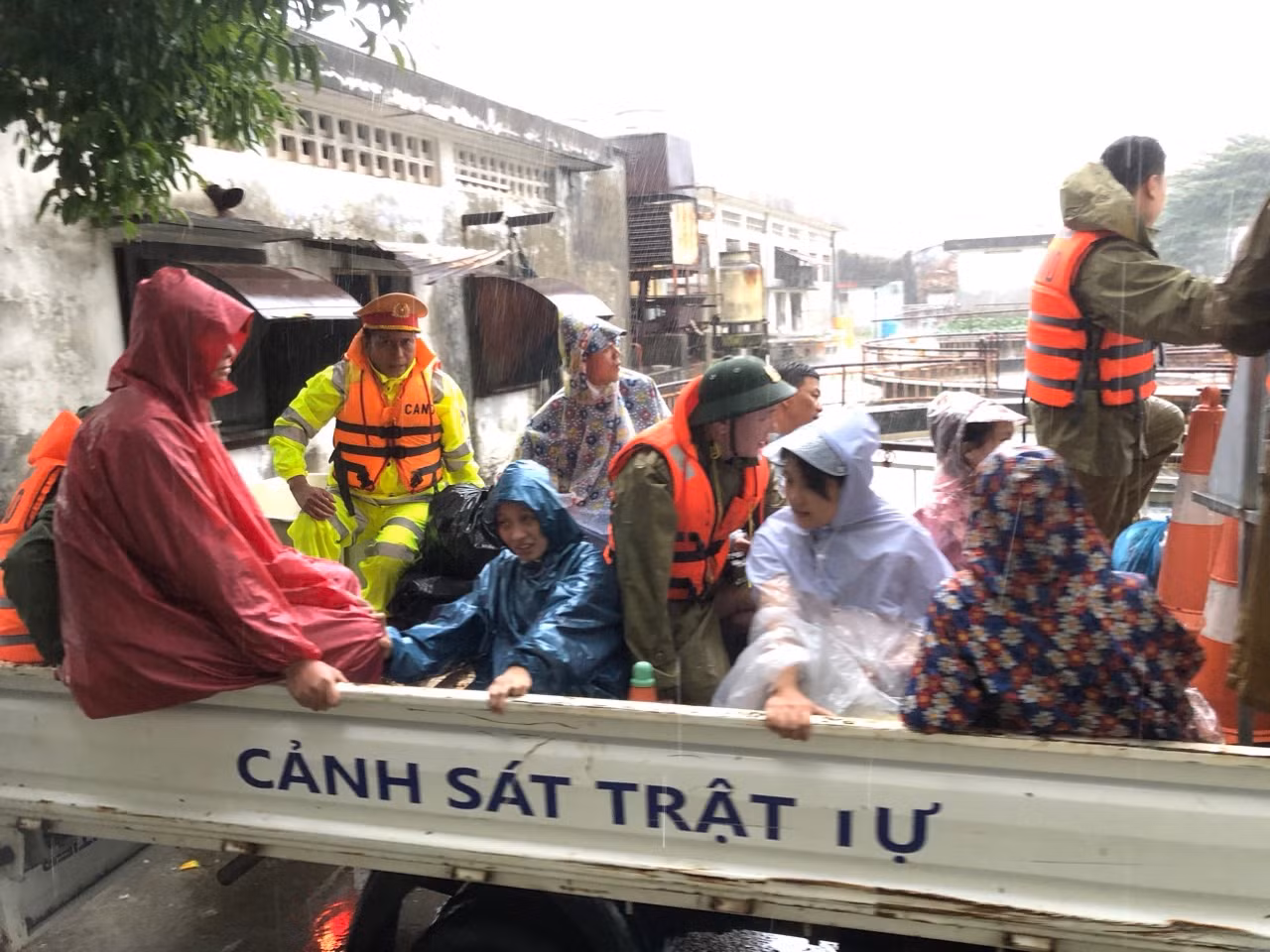 Thủ tướng yêu cầu vận hành an toàn hồ chứa, không để xảy ra lũ nhân tạo -0