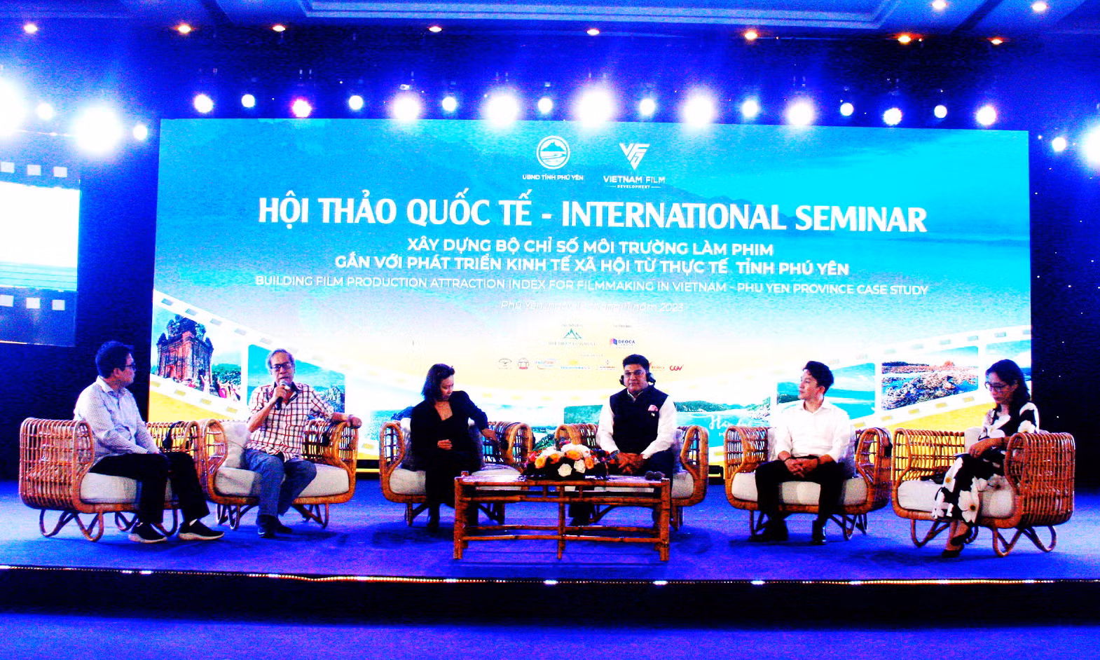Quảng bá “Xứ sở hoa vàng trên cỏ xanh” qua điện ảnh -0