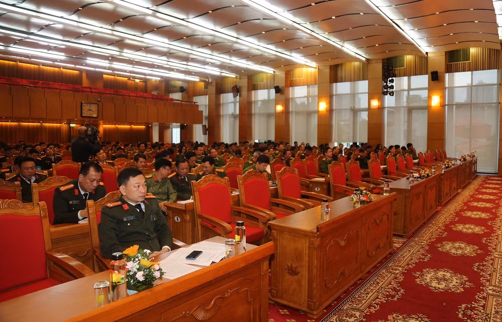  Nâng cao năng lực đội ngũ cán bộ pháp chế CAND đáp ứng yêu cầu, nhiệm vụ trong tình hình mới -0