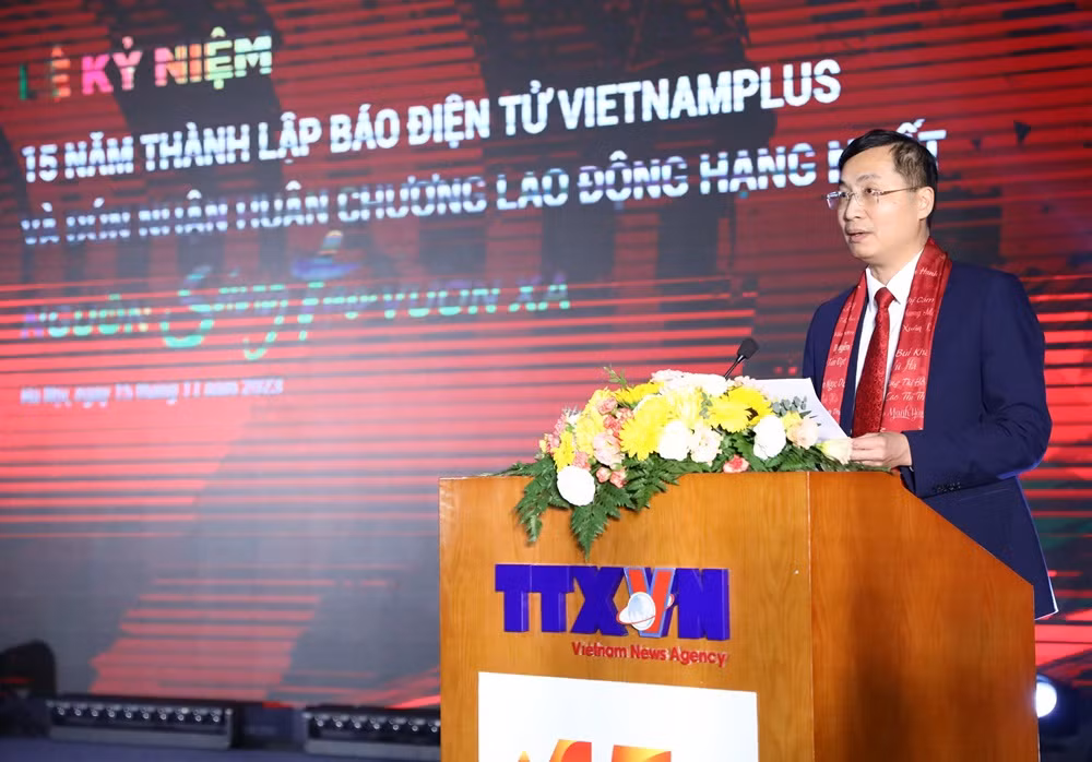 Báo Điện tử VietnamPlus kỷ niệm 15 năm thành lập và đón nhận Huân chương Lao động hạng Nhất -0