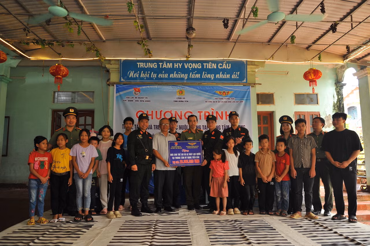  Tổ chức hoạt động an sinh xã hội, tình nguyện tại huyện Văn Giang và Kim Động, Hưng Yên -0