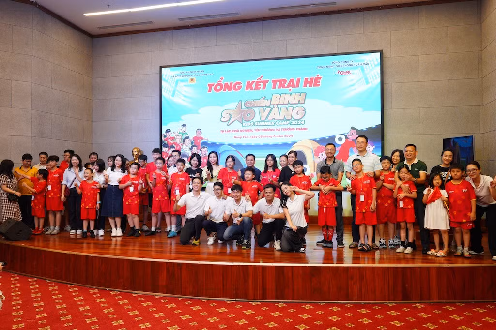 Khơi dậy tình yêu thương từ trại hè “Chiến binh sao vàng” -1