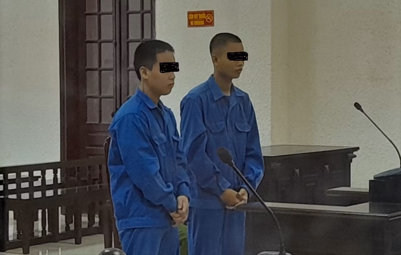 Vận chuyển thuê ma túy, hai đối tượng lãnh án 34 năm tù -0