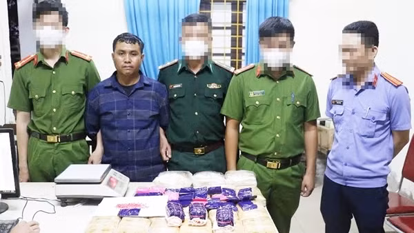 Kẻ cầm đầu đường dây ma túy xuyên quốc gia bị bắt cùng hơn 20kg ma túy