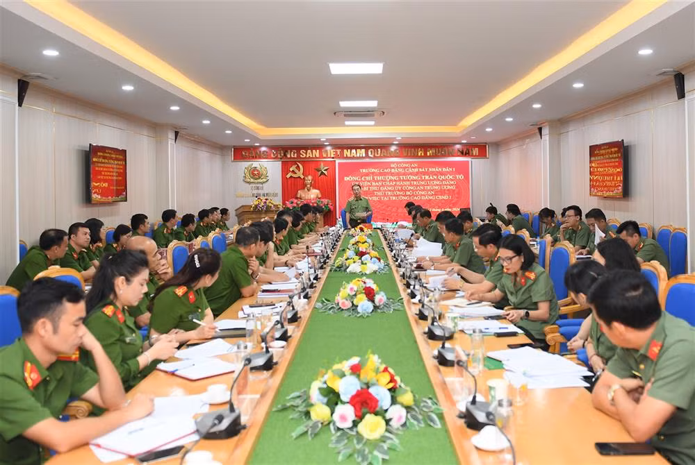 Tiếp tục đổi mới căn bản, toàn diện công tác giáo dục, đào tạo trong CAND -0