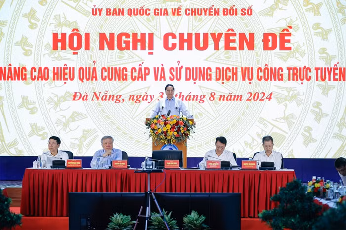 Thủ tướng chủ trì Hội nghị toàn quốc nâng cao hiệu quả cung cấp và sử dụng dịch vụ công trực tuyến -0