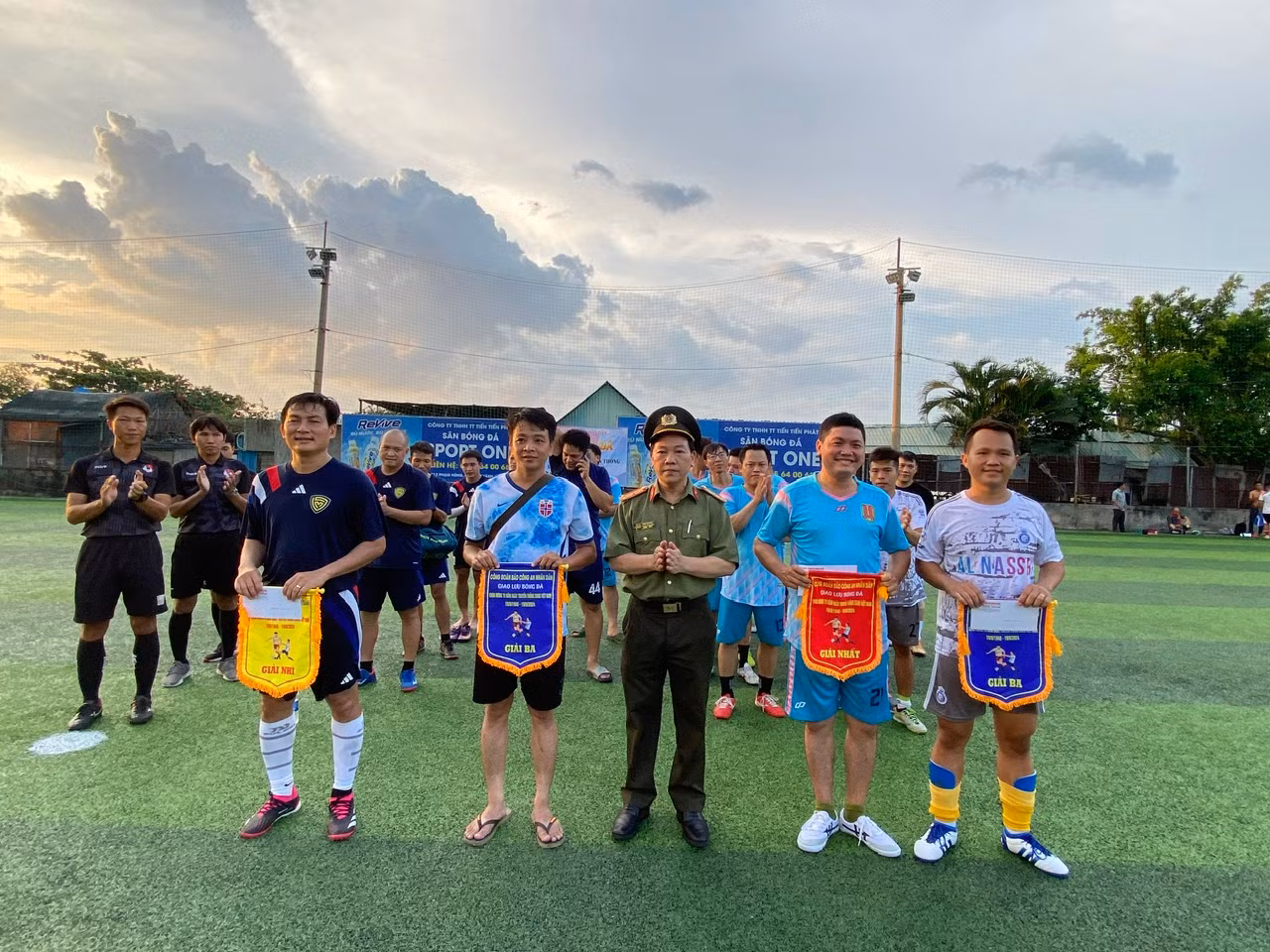 Đội bóng đá Công đoàn báo CAND tại TP Hồ Chí Minh vô địch giải tứ hùng -0