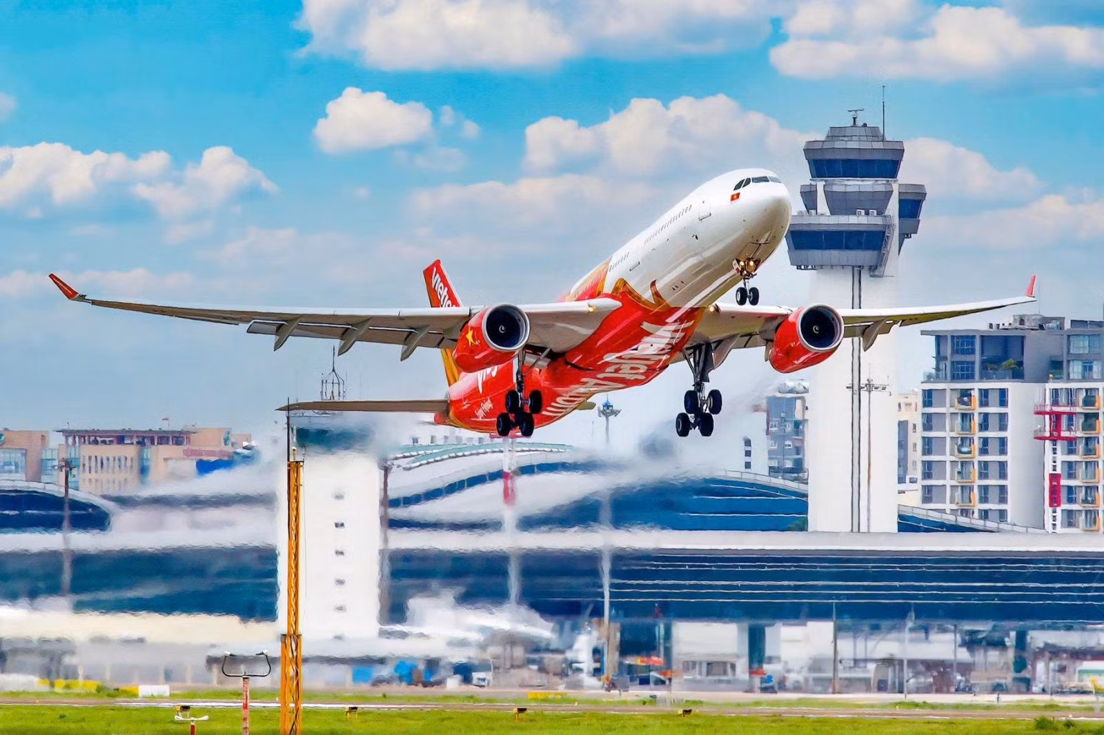 Vietjet tăng 120 chuyến bay dịp cao điểm nghỉ lễ Quốc khánh 2/9 -0