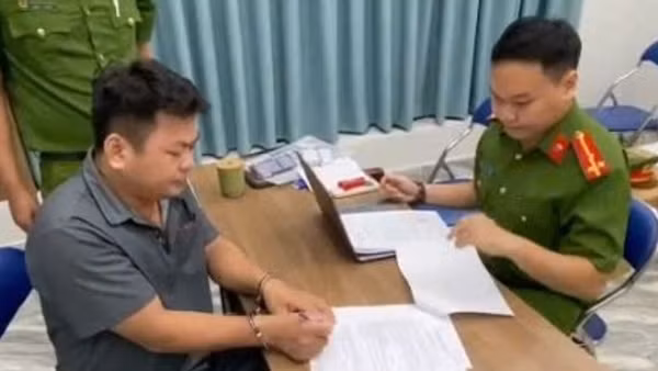 “Núp bóng” công ty đấu giá, lừa đảo hàng chục tỷ đồng