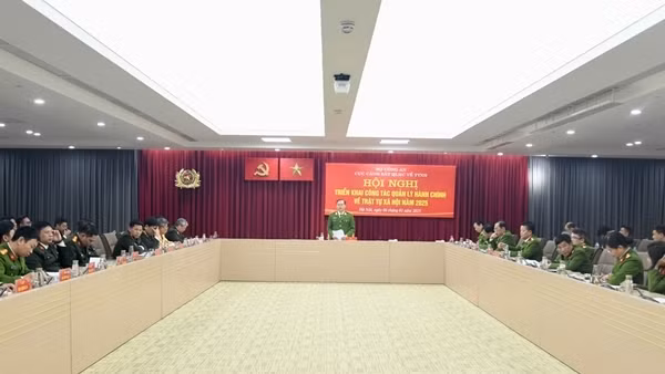 Lực lượng Cảnh sát QLHC về TTXH thực hiện thắng lợi các nhiệm vụ công tác