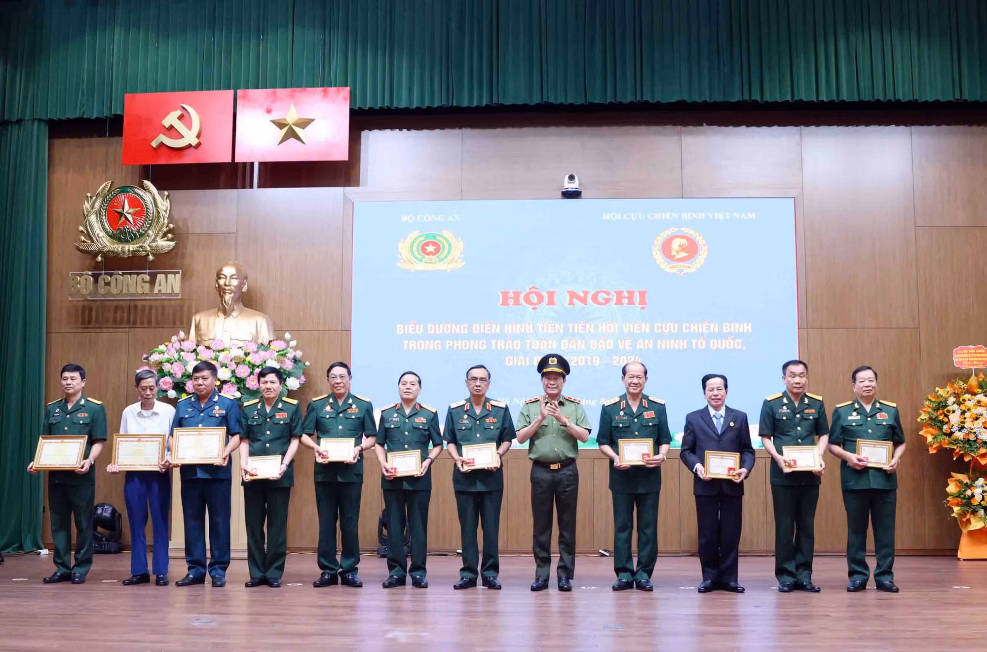 Nhân rộng các gương điển hình tiên tiến cựu chiến binh bảo vệ An ninh Tổ quốc -0
