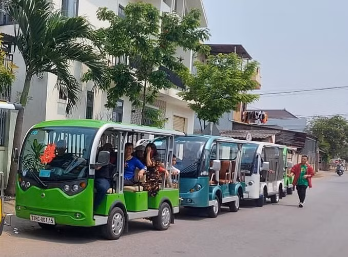 Siết chặt quản lý xe ta xi, xe điện bốn bánh -0