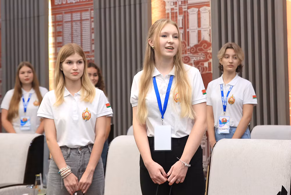 Dành sự quan tâm chu đáo cho con CBCS Bộ Nội vụ Belarus sang nghỉ dưỡng tại Việt Nam -0