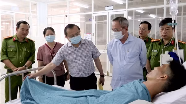 Đại úy Công an bị thương khi truy bắt đối tượng gây rối